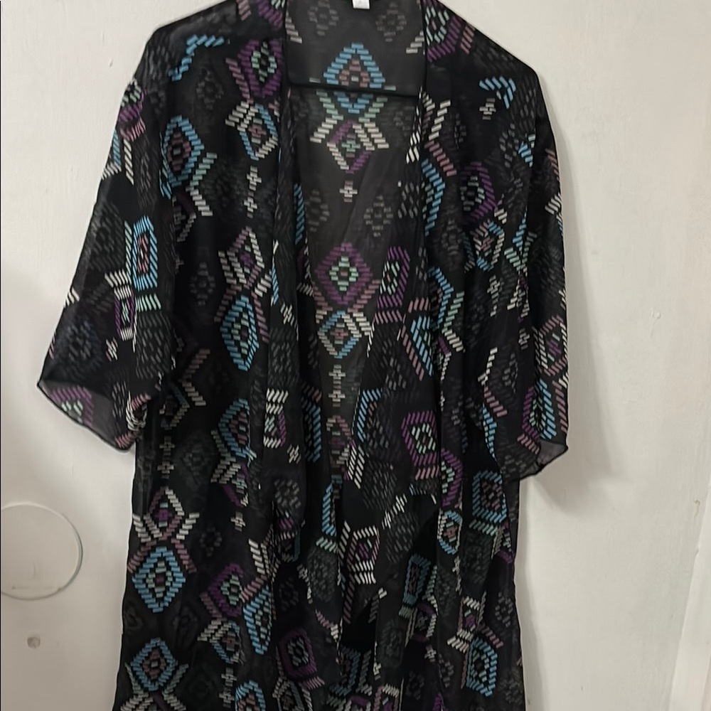 Geometric Patterned Black Shirt - image 2